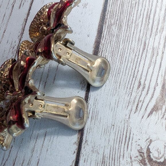 Vintage Clip On Earrings - Bells with Ribbon Christmas Large Earrings - Picture 6 of 7